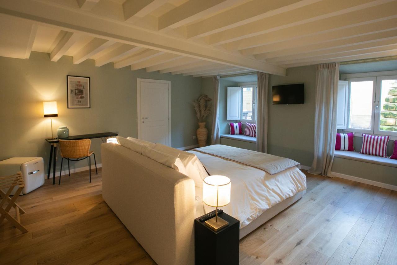 Lunaria Suites - Fyodor Dostoyevsky'S House Firenze Bagian luar foto