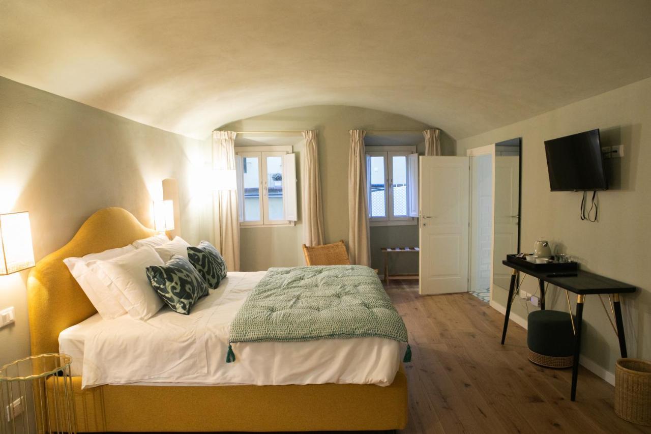 Lunaria Suites - Fyodor Dostoyevsky'S House Firenze Bagian luar foto